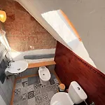Апартаменты Stilvolles Haus Mit 2 Baedern & Parkplatz, 75 Qm Innenstadt Кайзерслаутерн