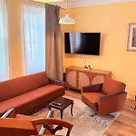 Stilvolles Haus Mit 2 Baedern & Parkplatz, 75 Qm Innenstadt *