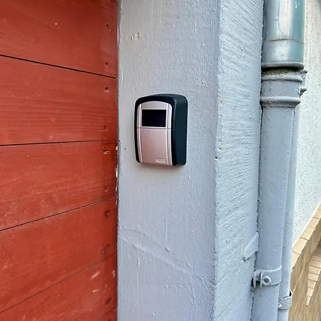 Kleines Haus In Der Von アパート *