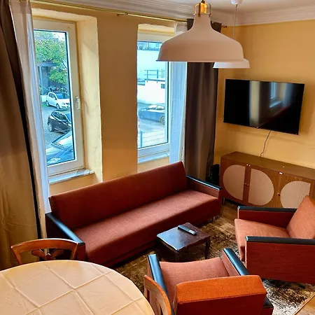 Stilvolles Haus Mit 2 Baedern & Parkplatz, 75 Qm Innenstadt Apartamento *