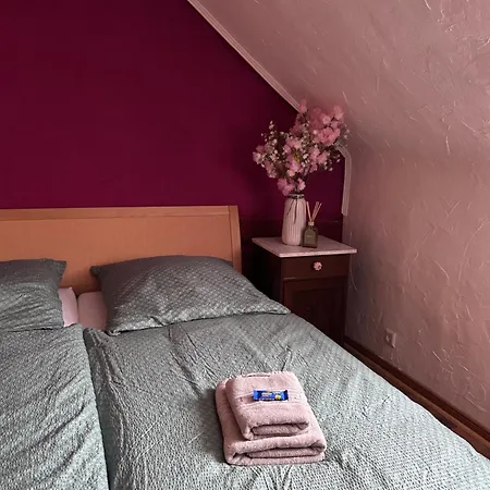 Kleines Haus In Der Von *