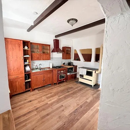 Διαμέρισμα Charmantes City-Haus Mit Innenhof & Parkplatz Καϊζερσλάουτερν