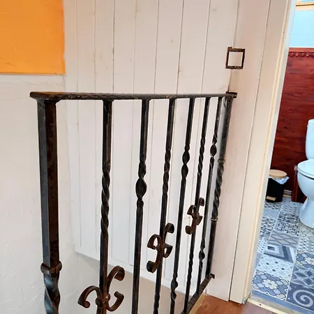 Apartment Stilvolles City Haus mit 2 Bädern&Parkplatz, 75 qm Innenstadt Kaiserslautern