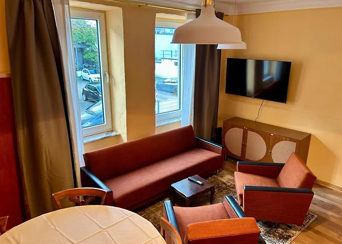 Stilvolles Haus Mit 2 Baedern & Parkplatz, 75 Qm Innenstadt Apartamento *