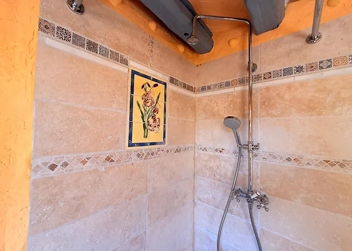 公寓 Stilvolles Haus Mit 2 Baedern & Parkplatz, 75 Qm Innenstadt 凯撒斯劳滕