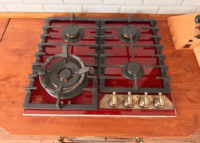 Stilvolles Haus Mit 2 Baedern & Parkplatz, 75 Qm Innenstadt