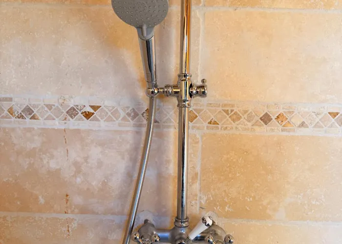 公寓 Stilvolles Haus Mit 2 Baedern & Parkplatz, 75 Qm Innenstadt 凯撒斯劳滕