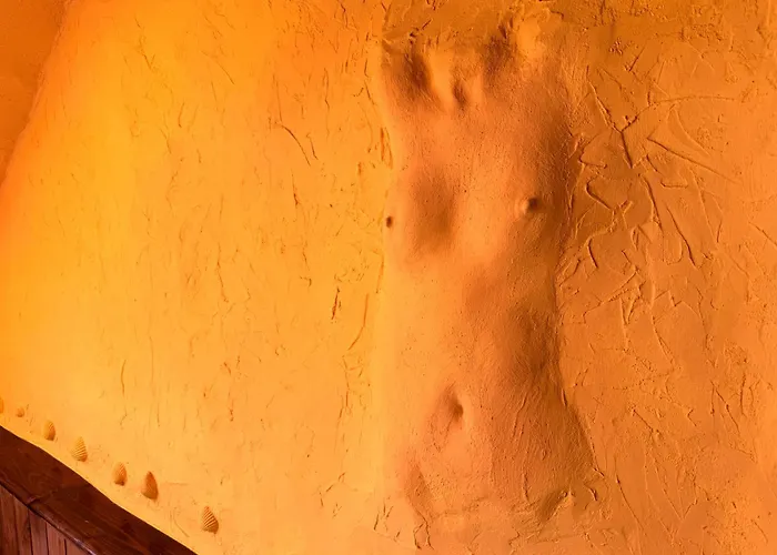 Stilvolles Haus Mit 2 Baedern & Parkplatz, 75 Qm Innenstadt 凯撒斯劳滕