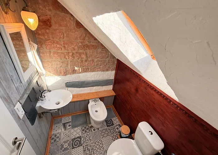 公寓 Stilvolles Haus Mit 2 Baedern & Parkplatz, 75 Qm Innenstadt 凯撒斯劳滕