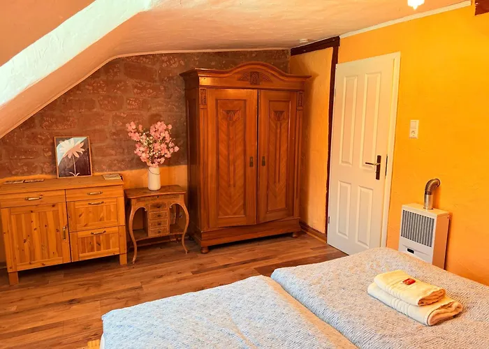 公寓 Stilvolles Haus Mit 2 Baedern & Parkplatz, 75 Qm Innenstadt 凯撒斯劳滕