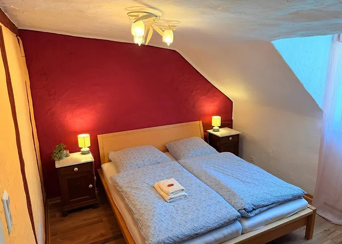 Stilvolles Haus Mit 2 Baedern & Parkplatz, 75 Qm Innenstadt 公寓 凯撒斯劳滕