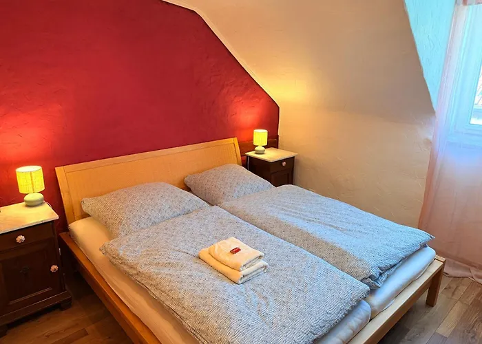 公寓 Stilvolles Haus Mit 2 Baedern & Parkplatz, 75 Qm Innenstadt 凯撒斯劳滕